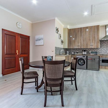 Rsa Lodge Benoni Bagian luar foto