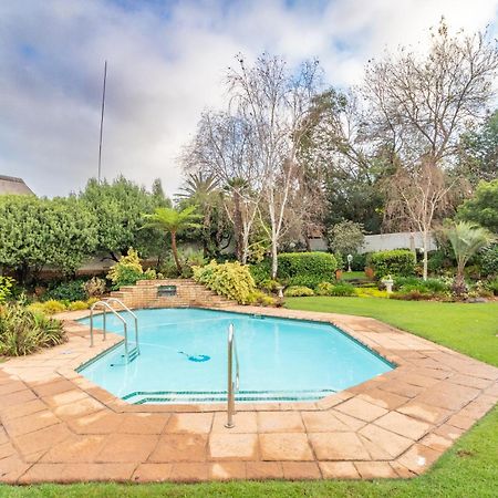 Rsa Lodge Benoni Bagian luar foto
